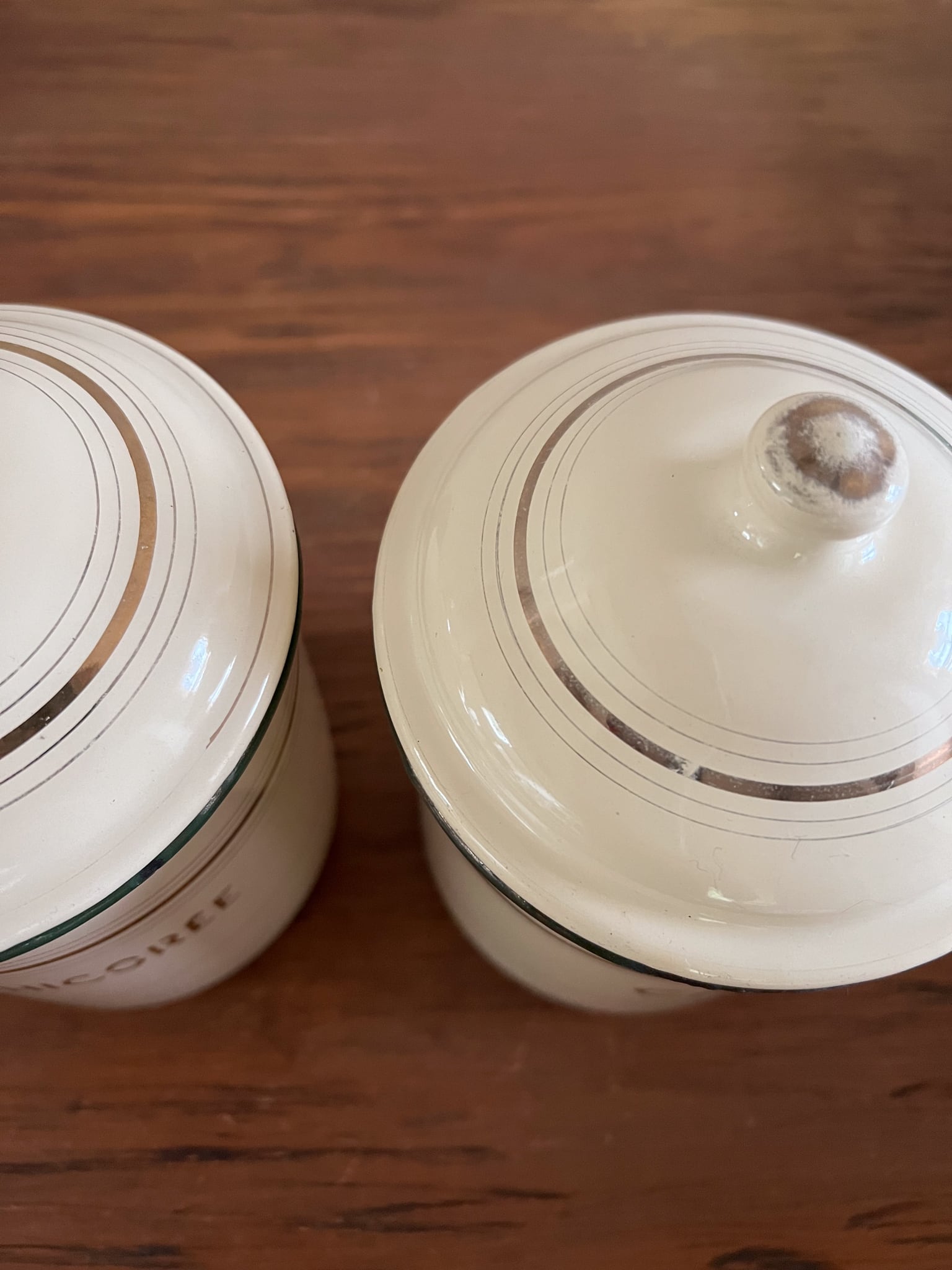 クリーム色のキャニスター(B) chicoree フレンチアンティーク ヴィンテージ