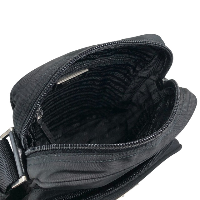 PRADA プラダ ショルダーバッグ ブラック トライアングルロゴ ナイロン vintage ヴィンテージ オールド cxvnfs