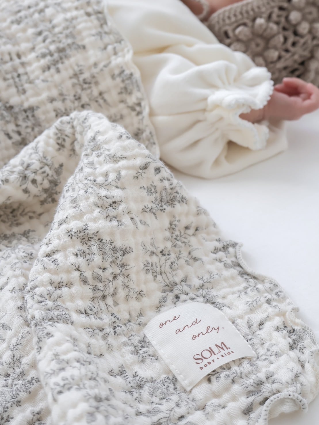 Sprinh gift set <frill pillow + floret blanket + floret purse set twin> ベビーピロー フリルピロー ベビー枕 ガーゼブランケット ガーゼケット 巾着ポーチ 出産祝い ギフトセット