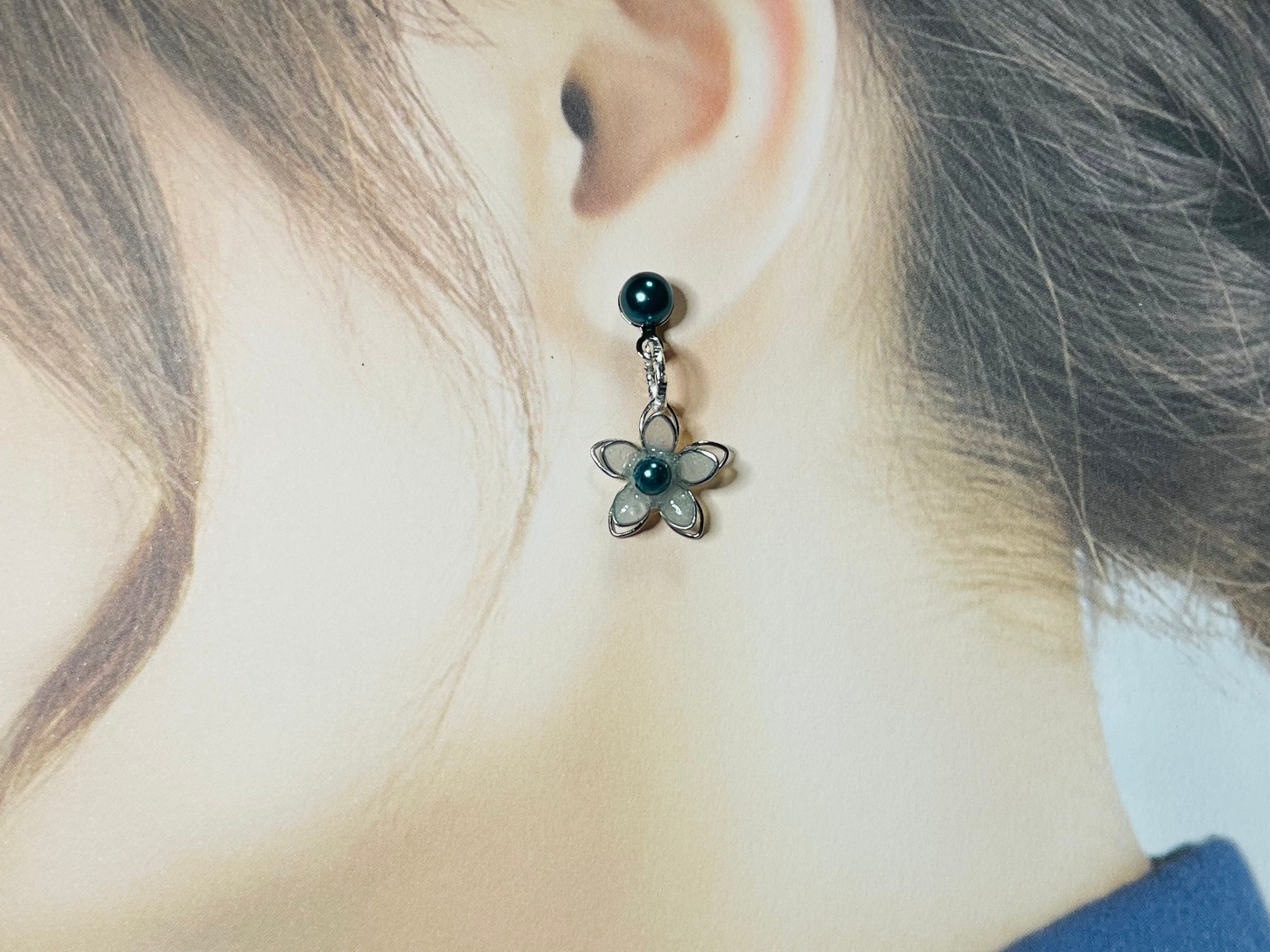 ♡ ねこ57さま ♡ 2wayチタンピアス ♡ ねこ57さま ♡ 2wayチタンピアス - メルカリ