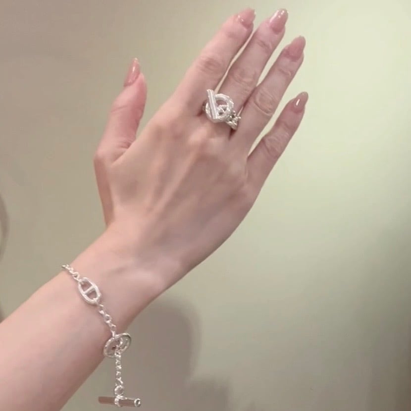 じょん　エルメス　HERMES　　トレイ 腕輪　HHH 希少サイズ【HERMÈS】【57】2617 エルメス チェーントグルクロワゼット