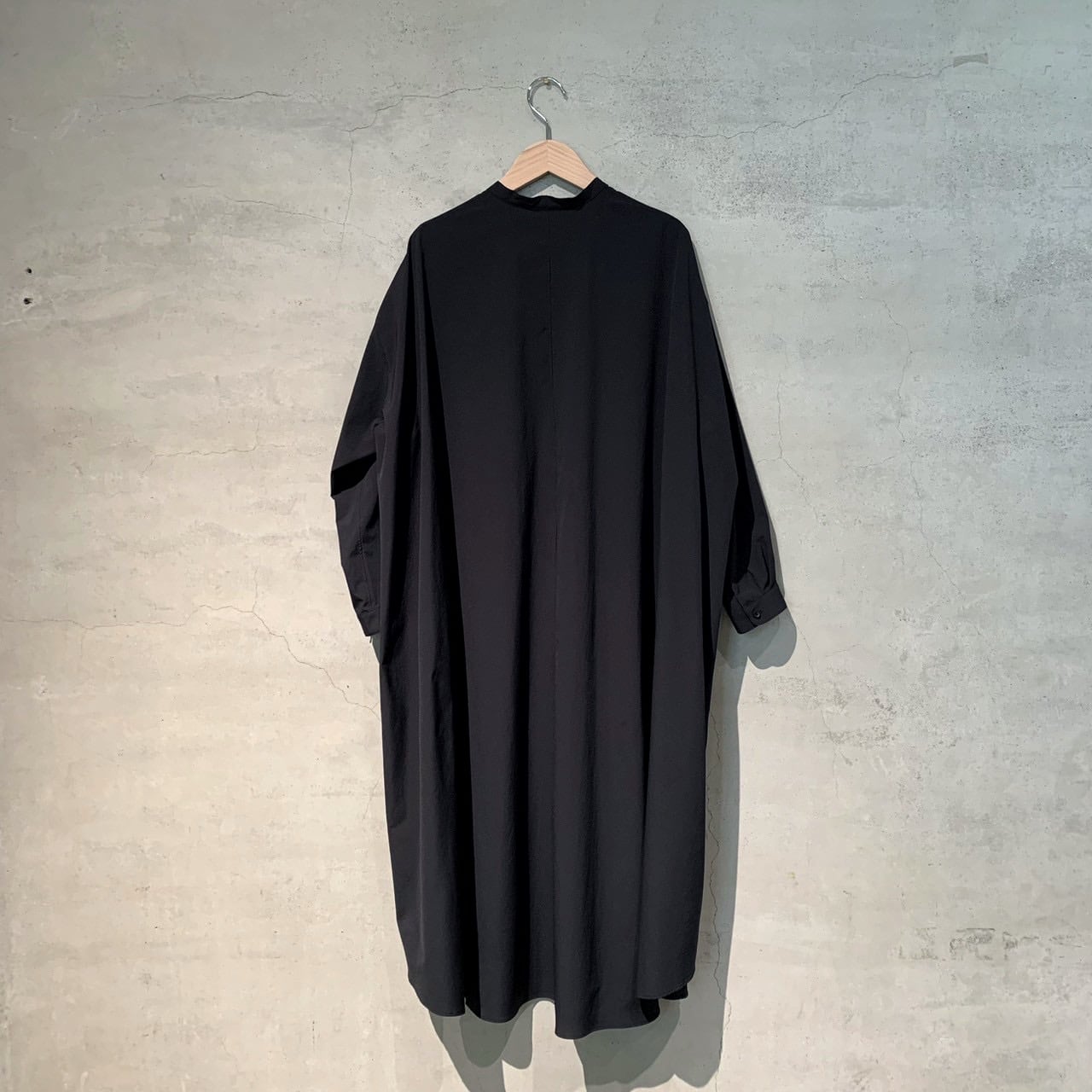 NO CONTROL AIR】ストレッチポリエステル・マットタイプライター