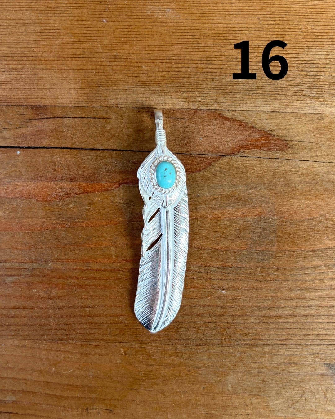 【NEWカラー入荷！】上銀銀縄天然ターコイズ付き特大フェザー（右向き）