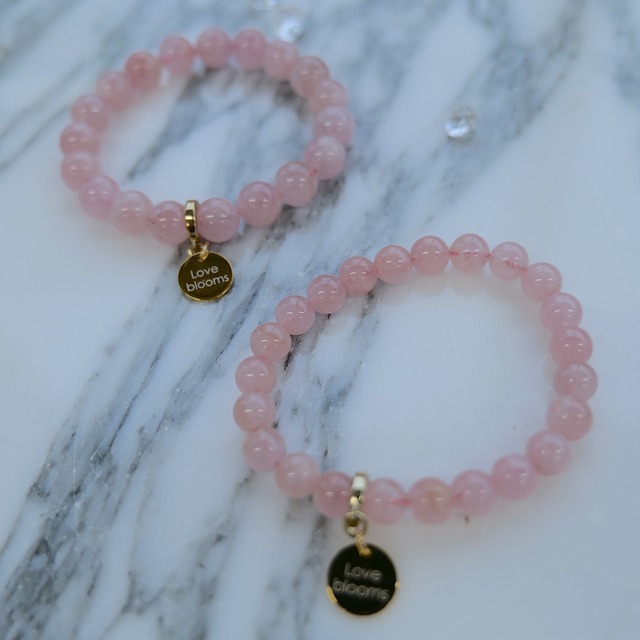 【持ち主を洗練された眩しき麗人にする】モルガナイト 8mm玉　モルガナイト　