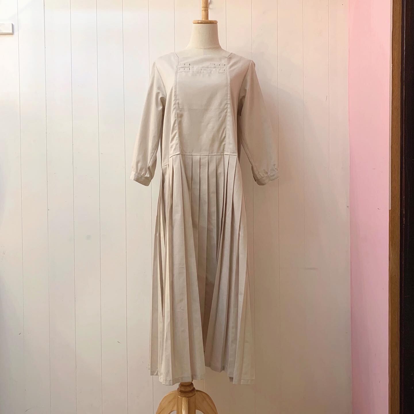 original / brand new sailor one-piece / beige