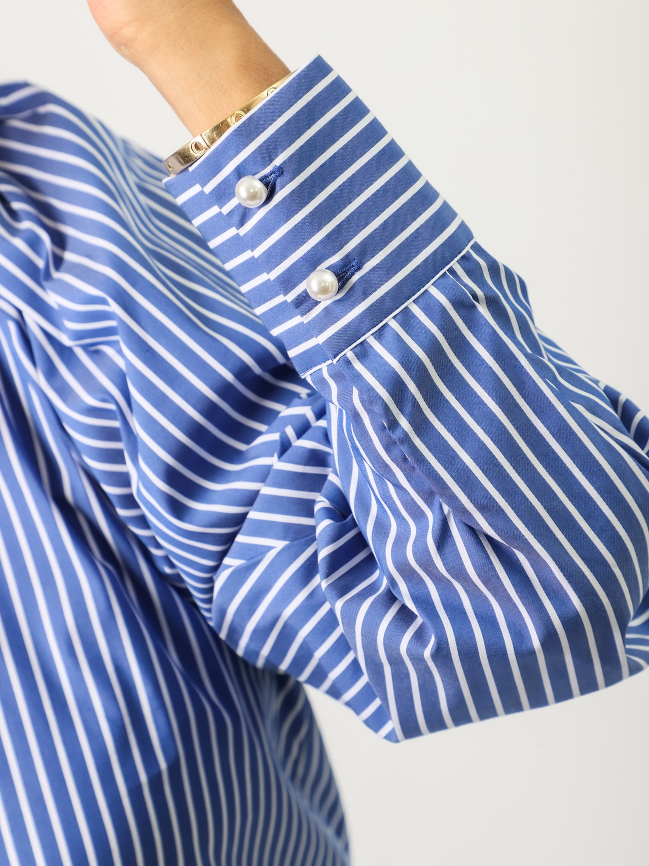 BEATRICE(バックリボンブラウス)