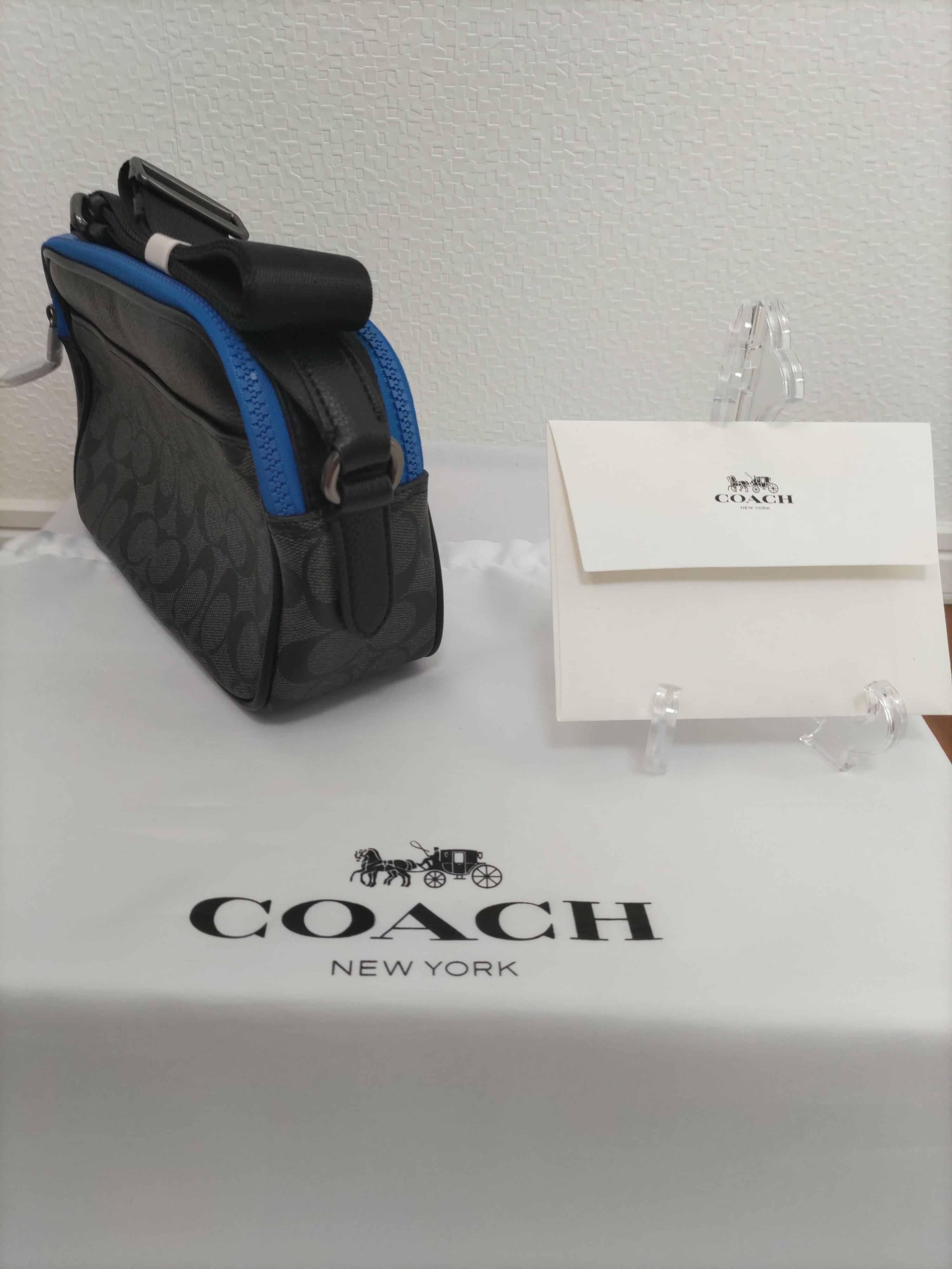 COACH コーチ グラハム クロスボディ スヌーピー ショルダーバッグ 黒 