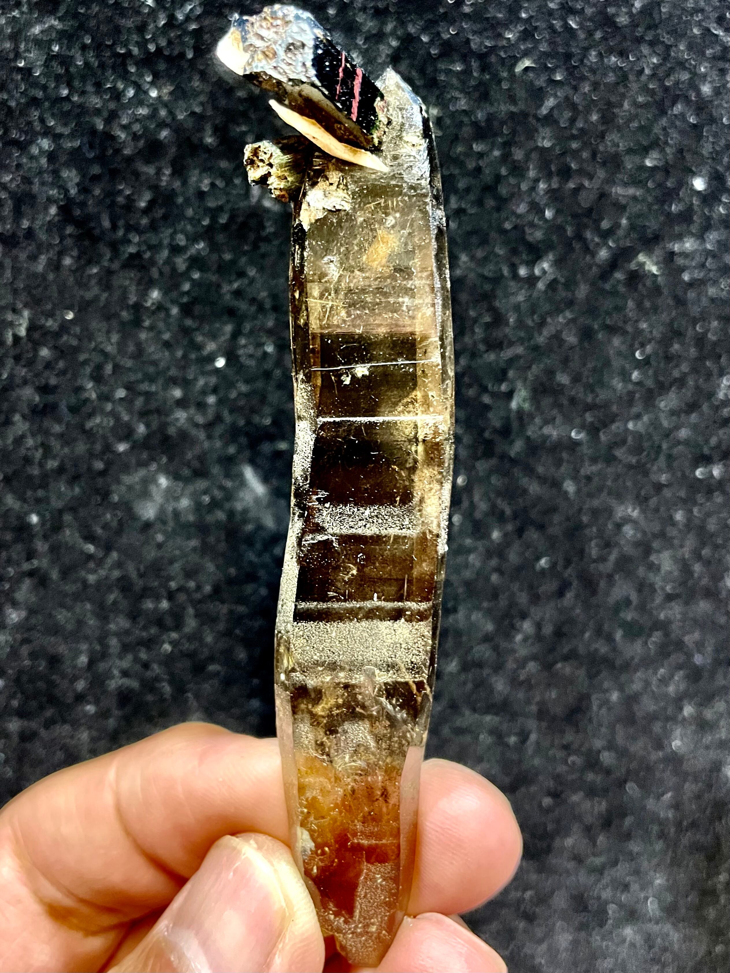 13) 美品!マラウイ産スモーキー・クオーツ(エジリン共生)DTクラスター