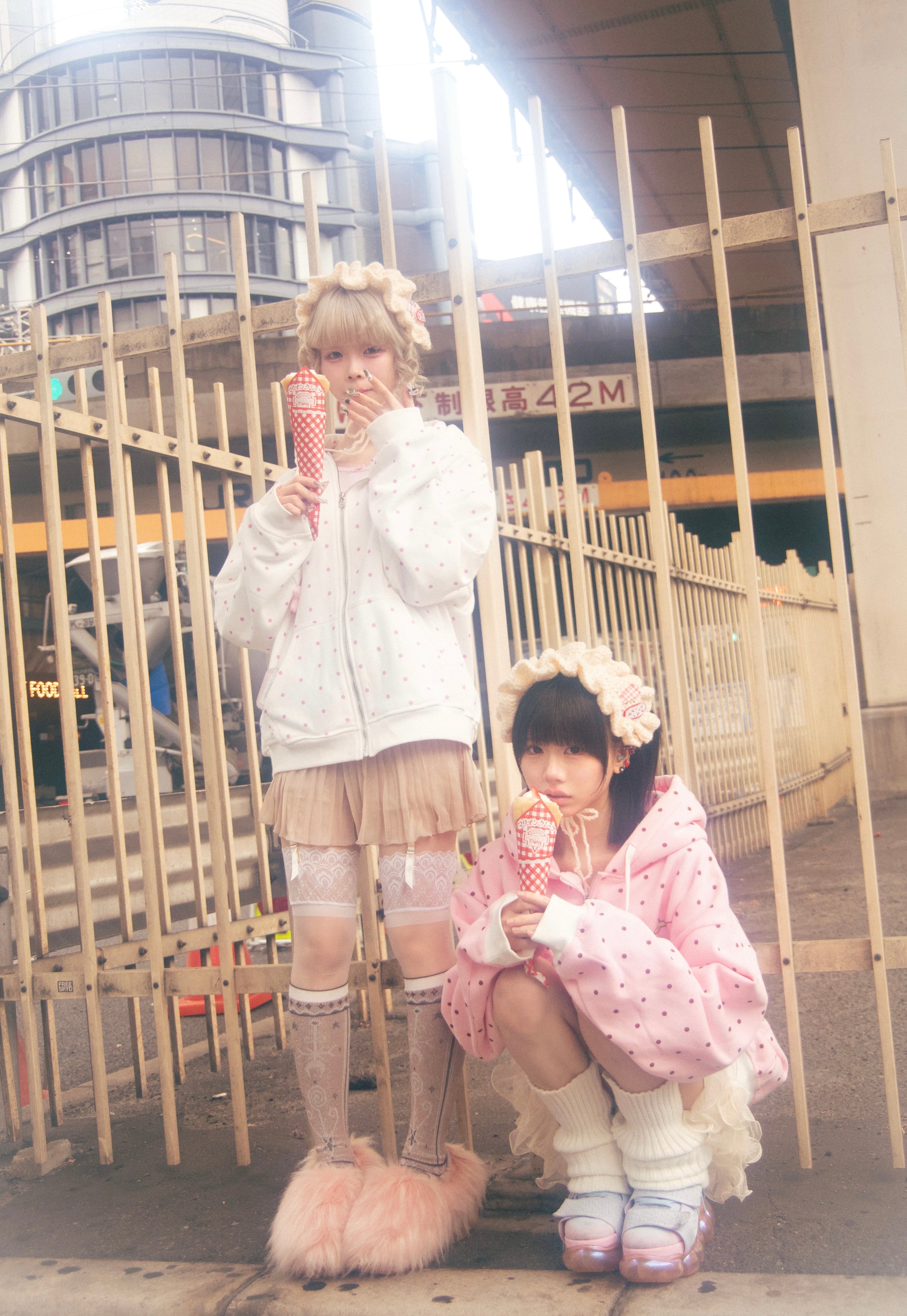 miimocha × HONWAKA】milky friends hoodie white | ほんわか