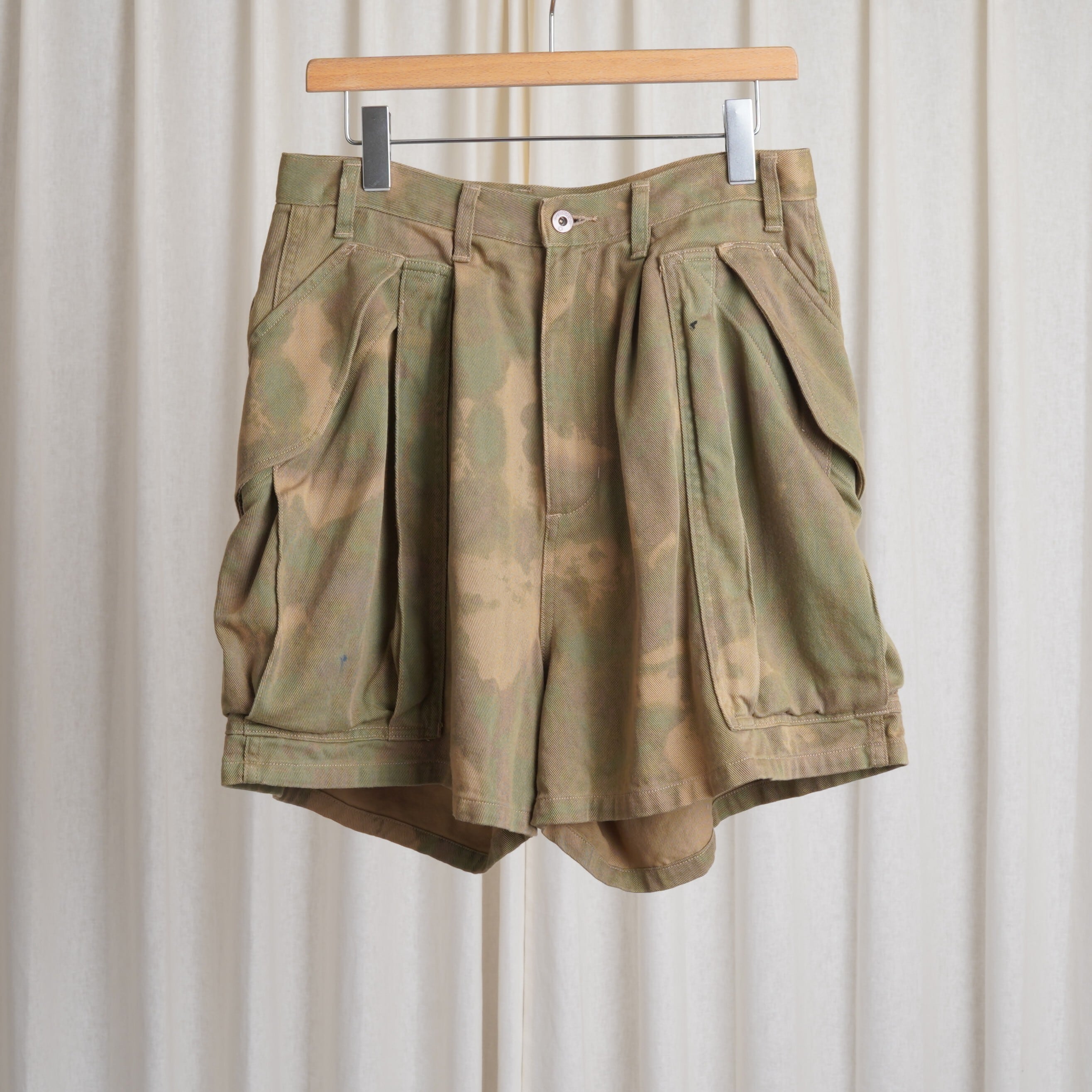 Gurank | Camo Cargo shorts | BEIGE
