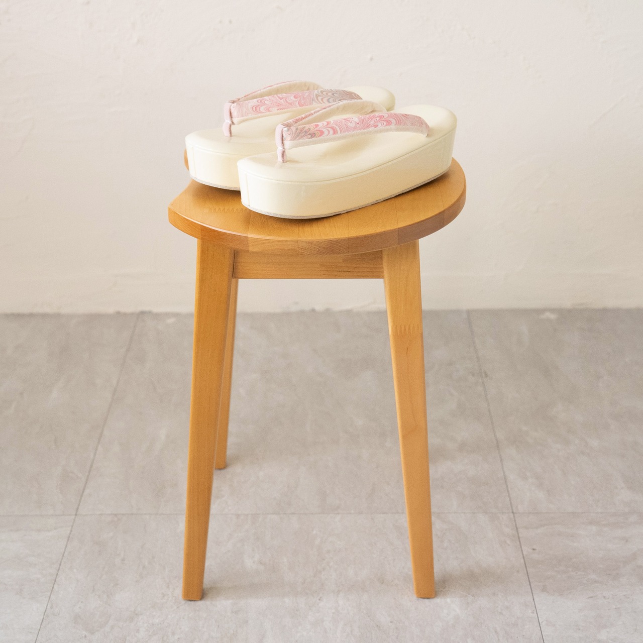 suminagashi 草履「桜」 M