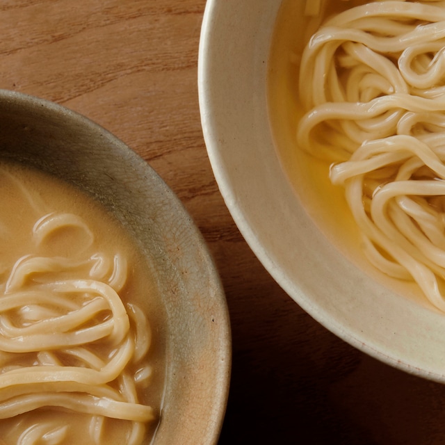 おうどん2種　おすまし（4食）、粕味噌（4食）