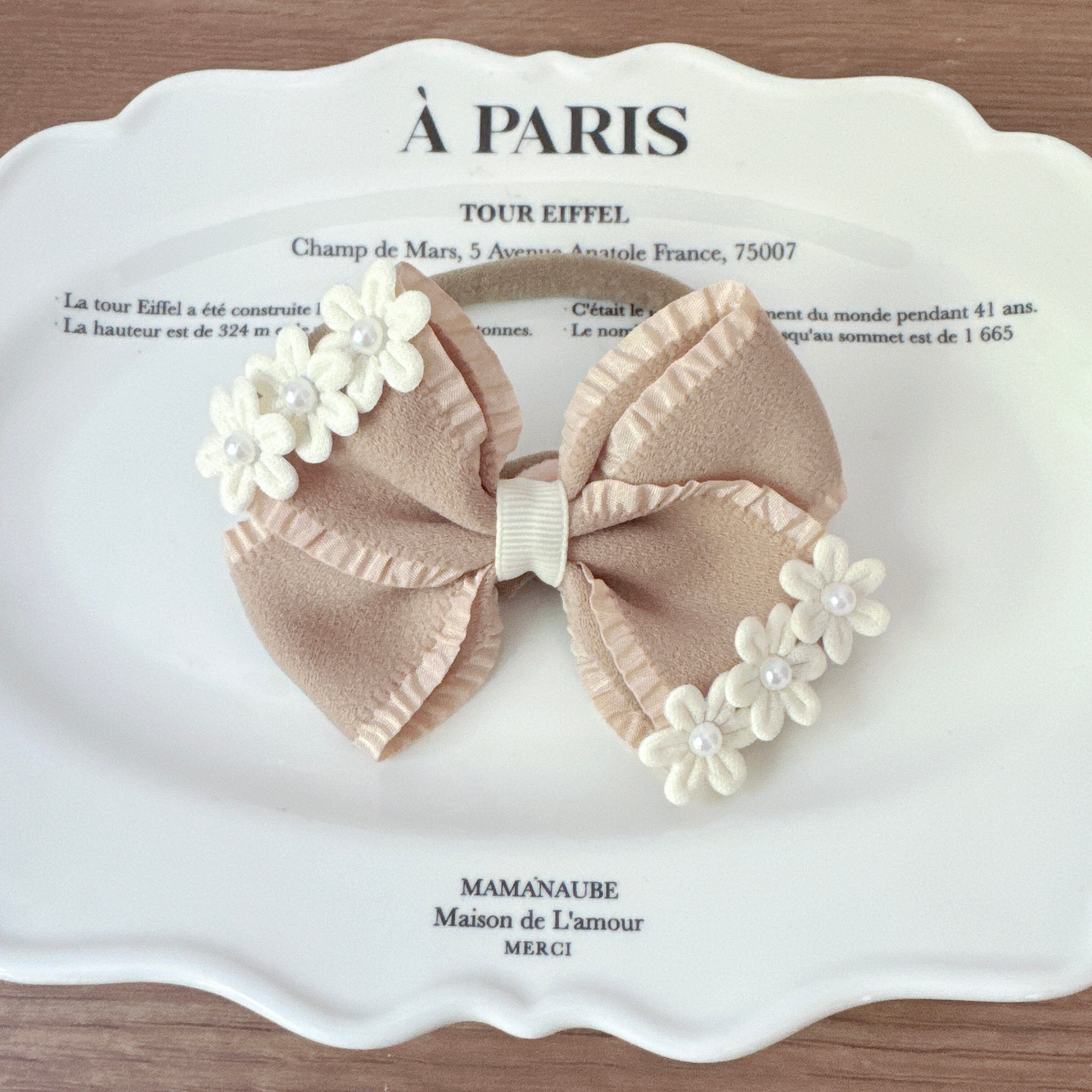 お花いっぱい淡色リボンヘアバンド(後ろ支え付き)