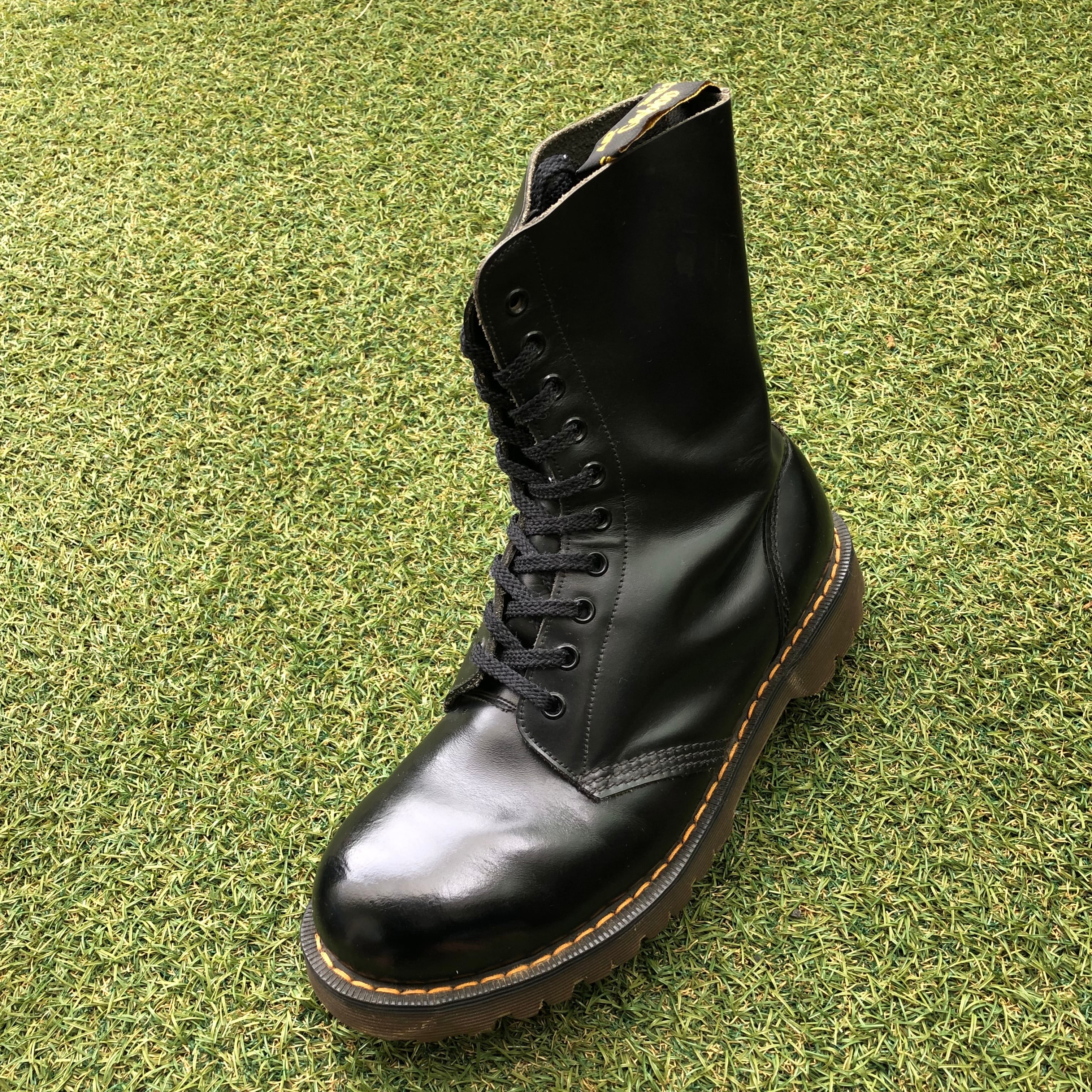 イングランド製! Dr.Martens×LOAKE ドクターマーチン×ローク スチールトゥ10ホール ホワイト社HA277