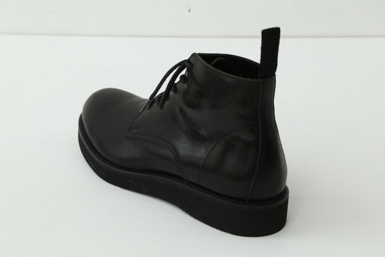 PLAIN TOE CHUKKA (WEDGE SOLE)