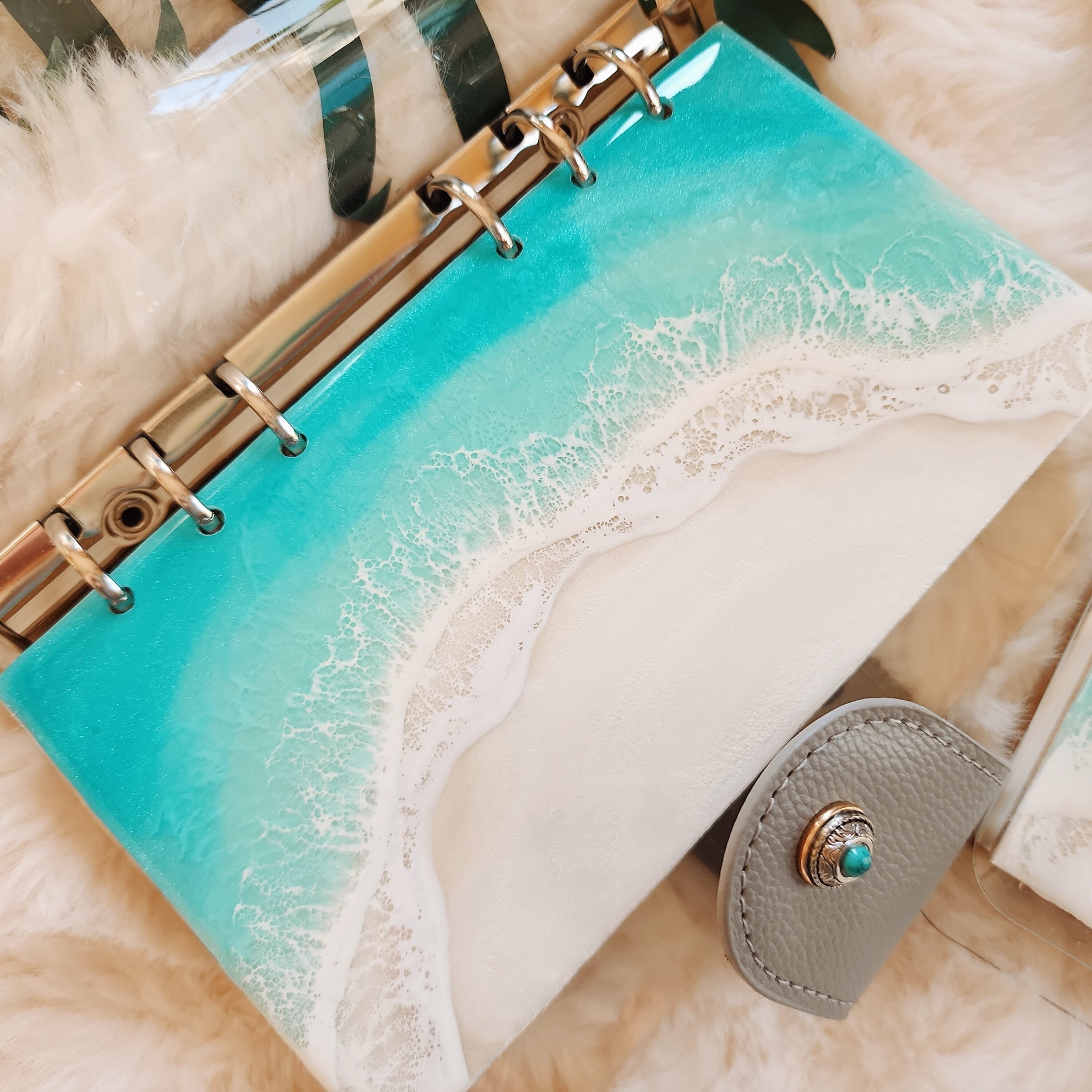 457.オーシャンレジンアート 手帳型ノート