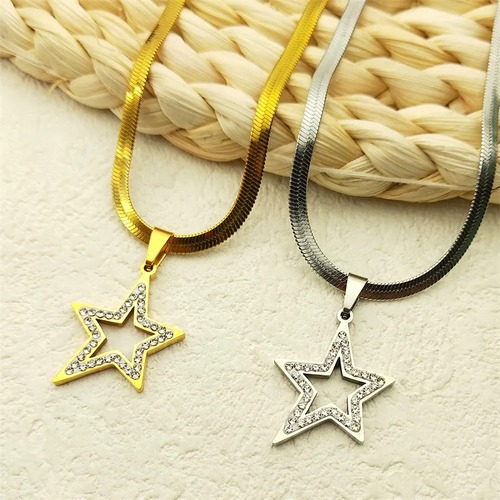 チョーカー ペンダント ネックレス  ラインストーン クリスタル ステンレス ゴールド 星 レディース スチール スター