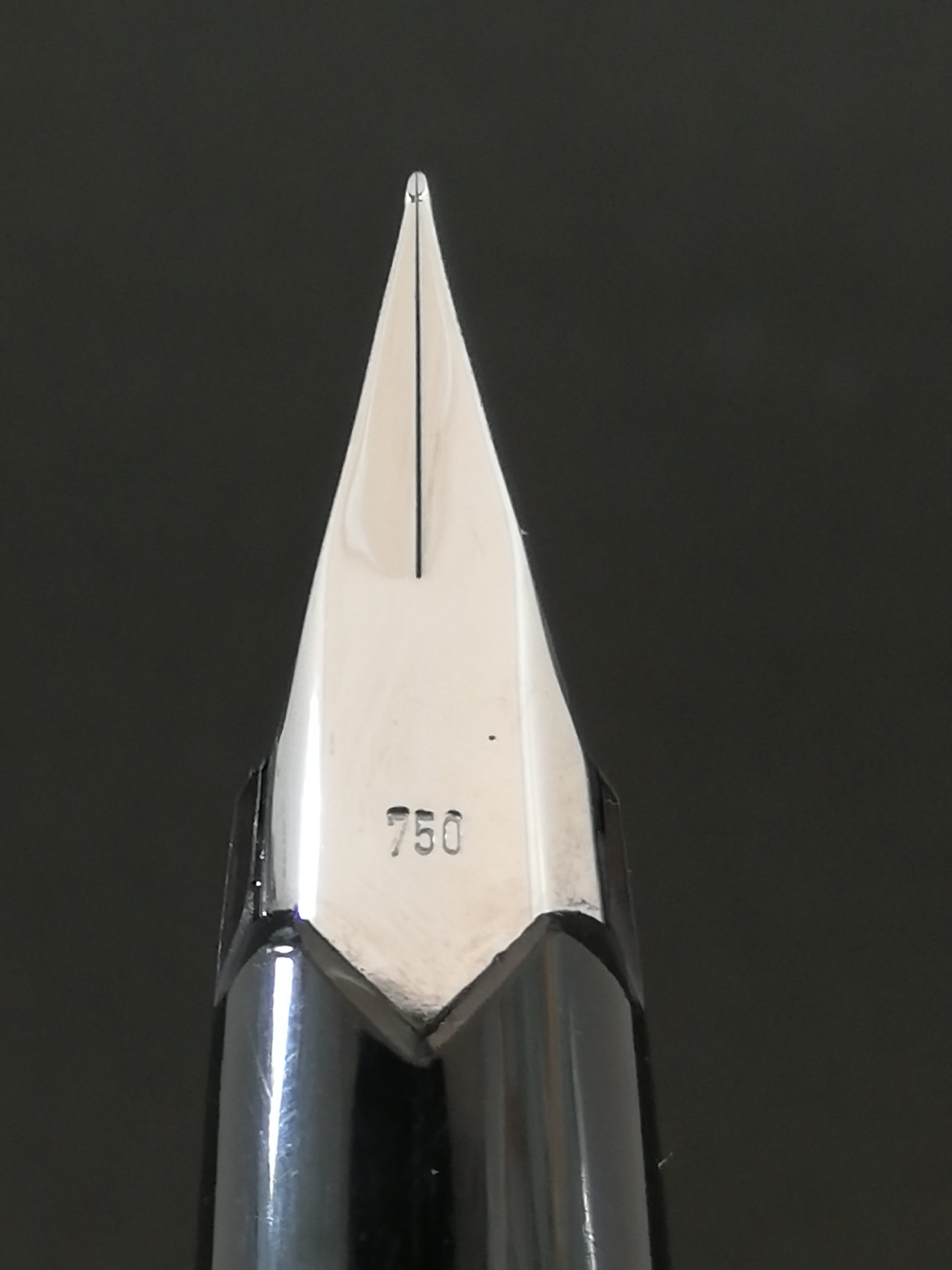 MONTBLANC 　モンブラン　万年筆　#1266 18k 70s モンブラン 1266 MONTBLANC 1266 （極細字） 18K 02074 | 川口