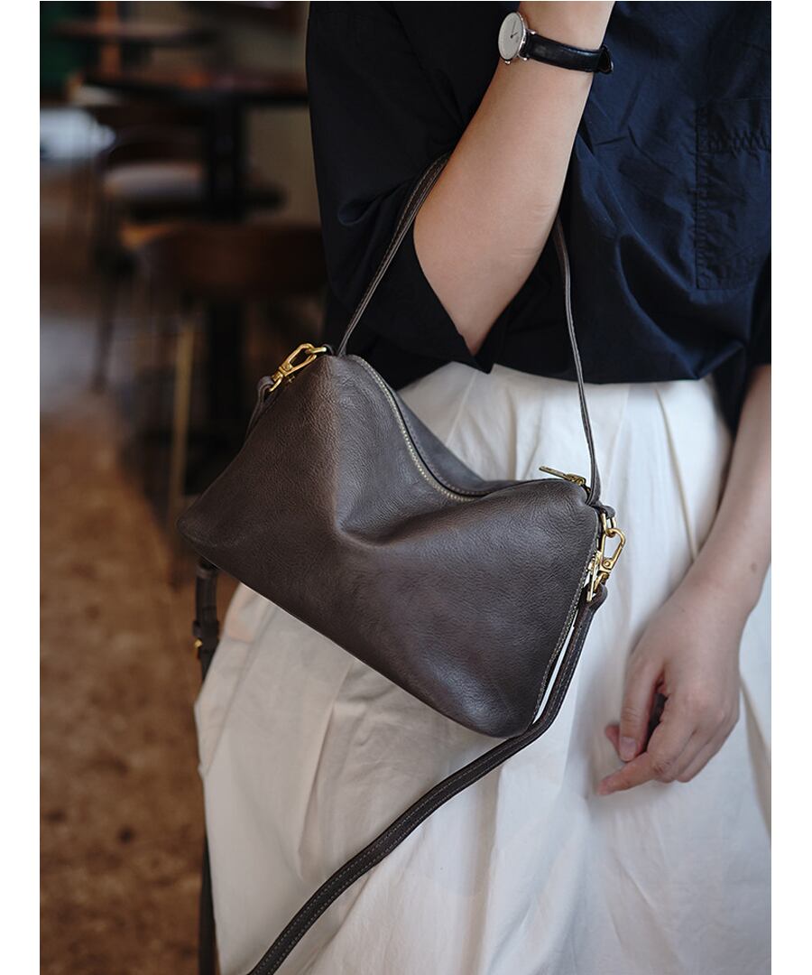 ビンテージ風◆レザーショルダーバッグ【e-70599】