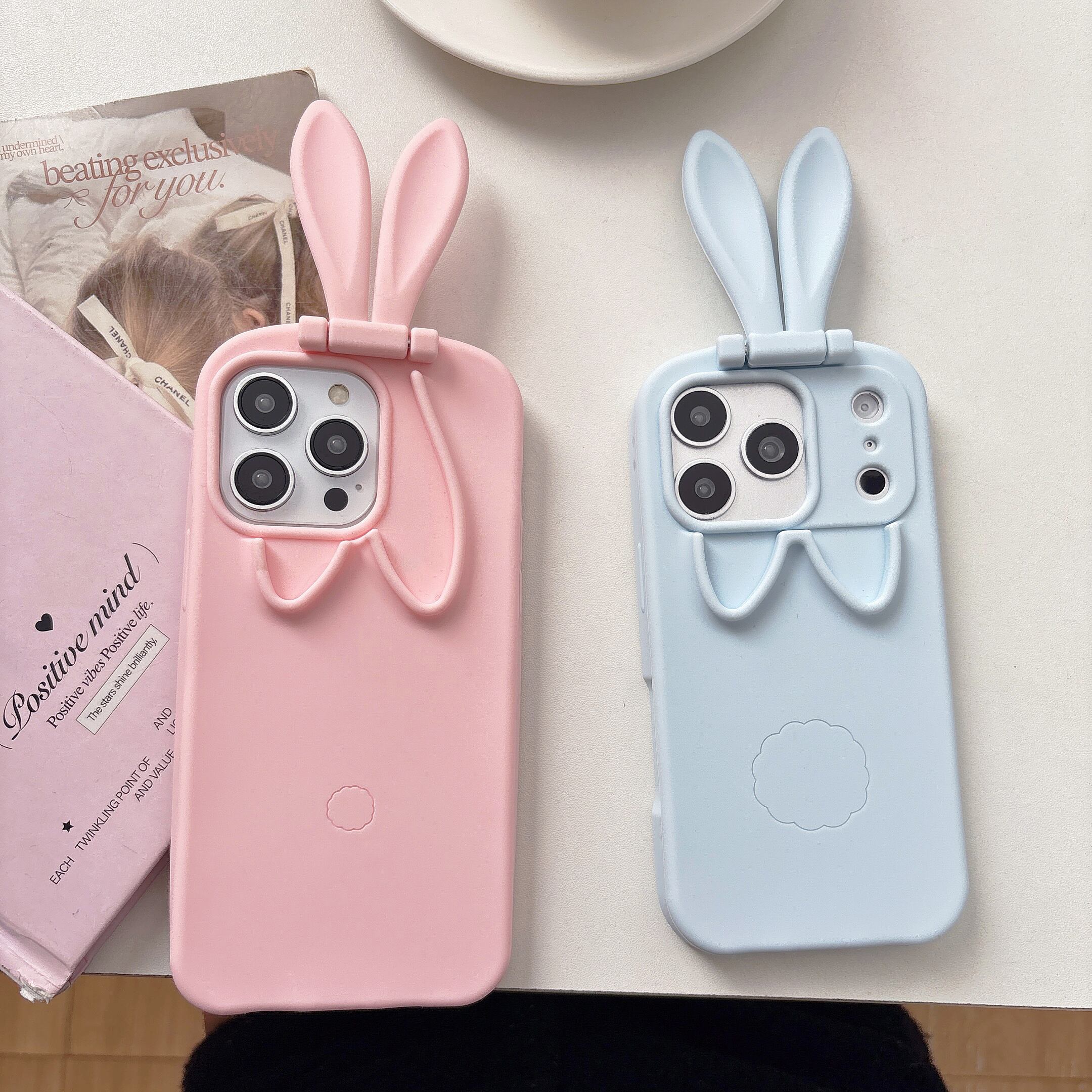 ウサ耳 iPhone 17 16 15 14 13 ケース 可愛い シリコン うさぎ