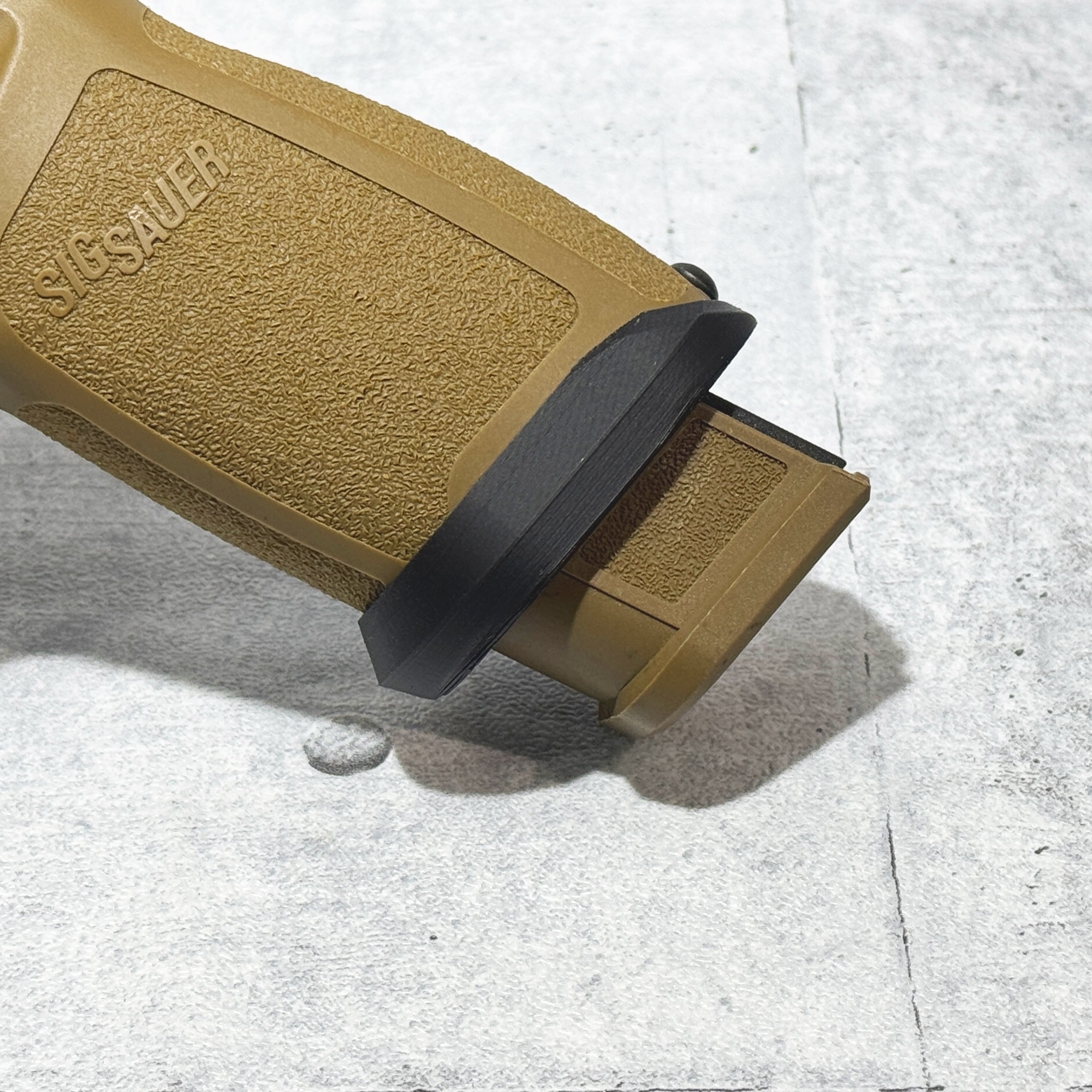 オリジナル】 SIG SAUER ProForce M17 マグウェル CO2 ガス ブロー