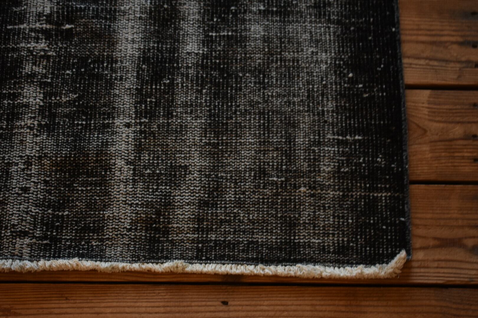 LR03012 Old Tribal Rug | lool(ロール)山口市にて北欧家具、不動産