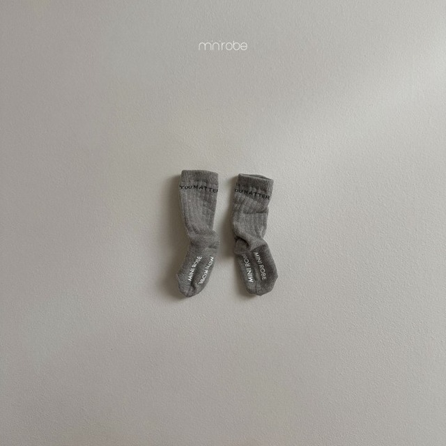 minirobe25wn_Lettering Socks