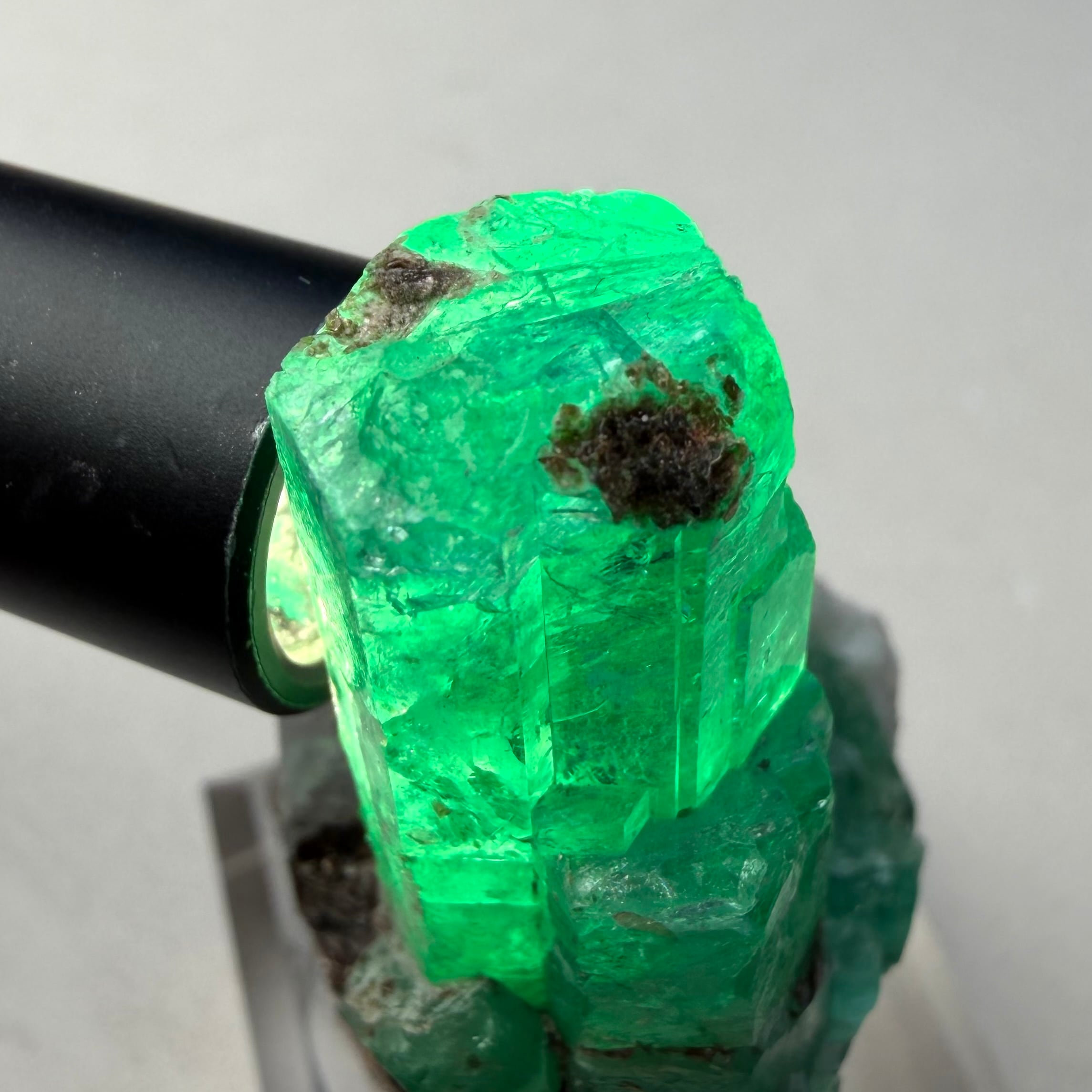 【最終特別価格】エメラルド【EMERALD】パキスタン ミンゴラ鉱山 18g エメラルド 【Emerald】パキスタン産 | PEANUTS MINERALS