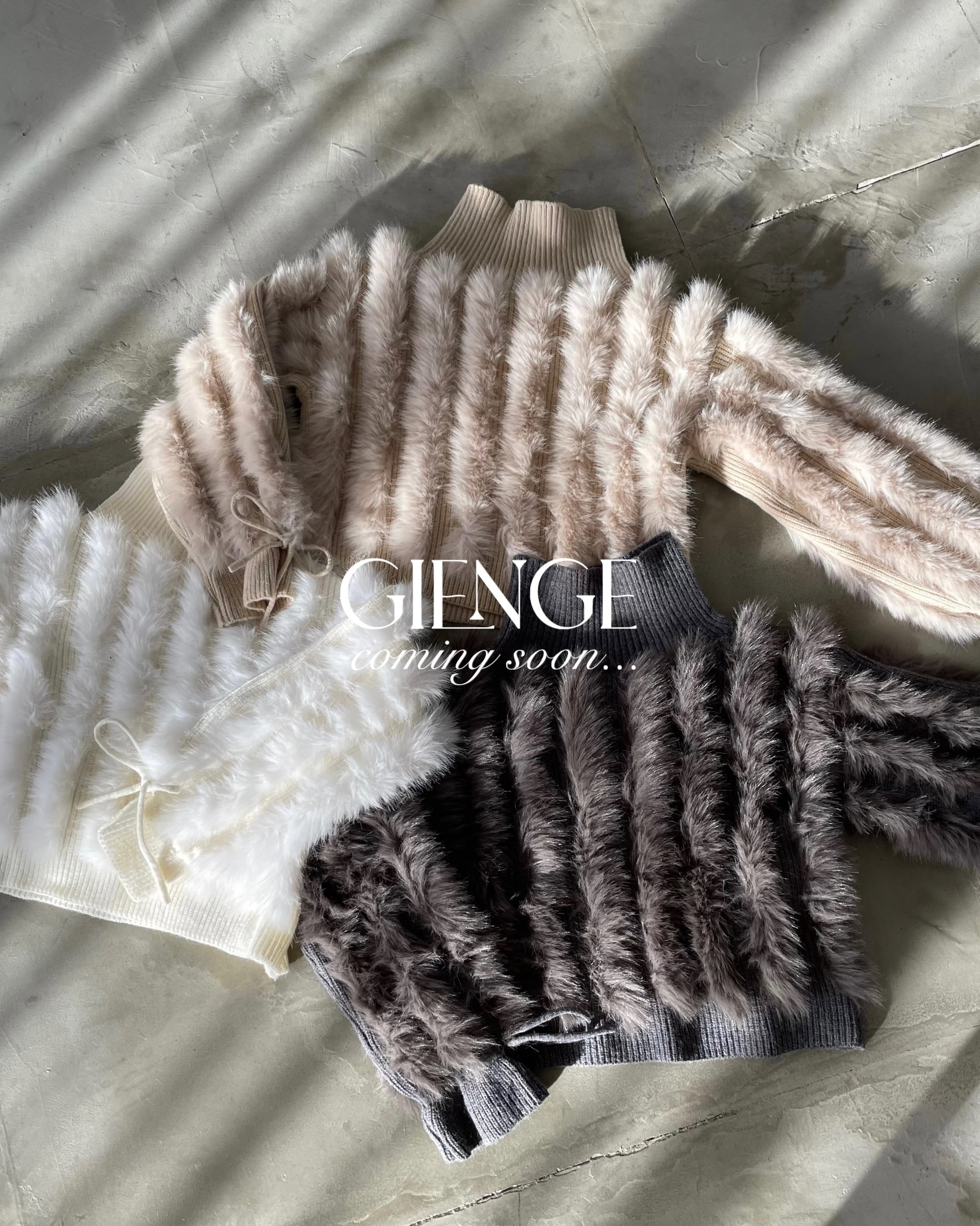 NEW】Fluffy Shaggy Voluminous Knit グレー | GIENGE［ジーアング］