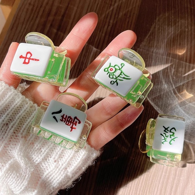 【MJNシリーズ】★髪飾り★ 4タイプ選択可能 ヘアクリップ レディース アクセサリー 小さい目 まとめ髪 女性 デザイン性有り マージャン