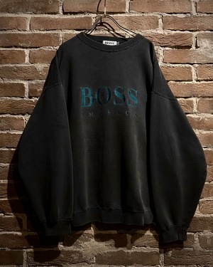 【Caka act3】“BOSS” Good Fade Logo Embroidery Vintage Sweat Shirt