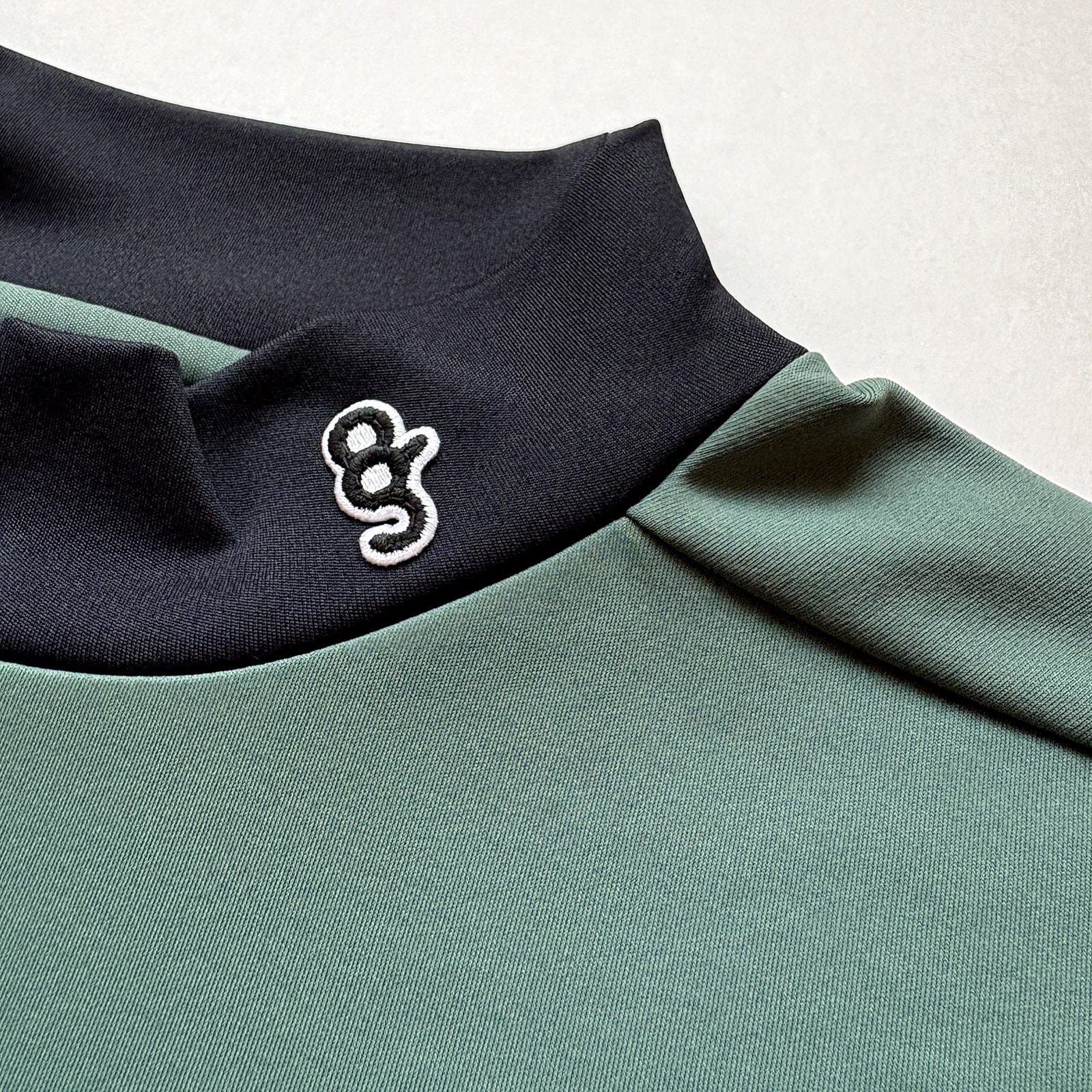 LOGO PRINT MOCK NECK SHIRT - GREEN / BLACK - | 8G SHOOT WEBSTORE