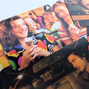 【 Stranger Things ( ストレンジャー・シングス ) 】LOMOカードセット(LOMO CARD:60PCS / STICKER:32PCS) 〚アメリカン雑貨 アメトイ〛