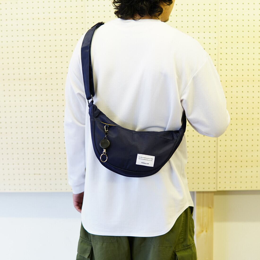 kith ショルダーバック　ネイビー　メンズ　レディース kith ショルダーバック ネイビー メンズ レディース org.jpg