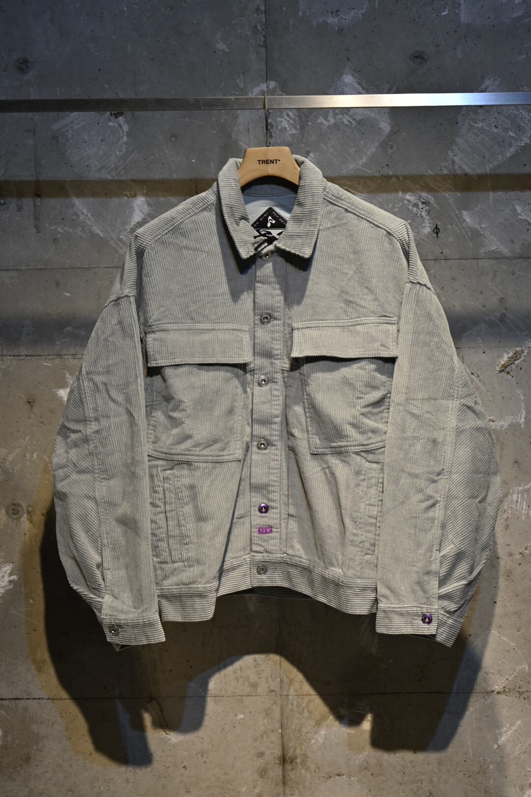 CORDUROY DOUBLE BREASTED JACKET / NAVY | PHIGVEL(フィグベル) | OUTER WEAR | Dice&Dice | ONLINE STORE | Corduroy Forestiere Jacket Dan ハズム | ノーカラージャケット | Wrywer