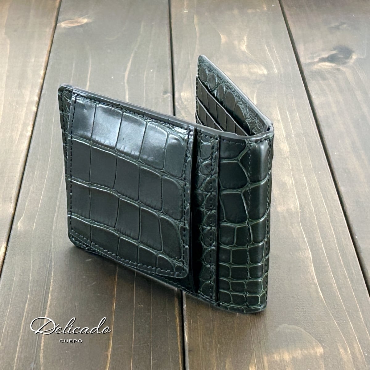 Alligator | CUERO DELICADO（クエロ デリカド）