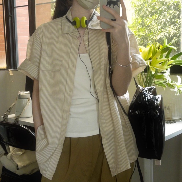 レディース トップス シャツ ブラウス 羽織 前開き Yシャツ 半袖 襟付き ワイド ポケット ボタン 薄手 かわいい 大人可愛い きれいめ シンプル カジュアル 上品 おしゃれ かっこいい レトロ こなれ感 ラフ ルーズ 個性的 クール 主役級 存在感 とろみ感 抜け感 ラブリー キュート 都会的 カレッジ風 学生風 ベーシック アクティブ ナチュラル ストライプ 夏 デート お出かけ キャンプ リゾート 旅行 公園 女子会 休日 重ね着 コーデ 普段使い 定番 S M L XL 2XL ゆったり ゆる