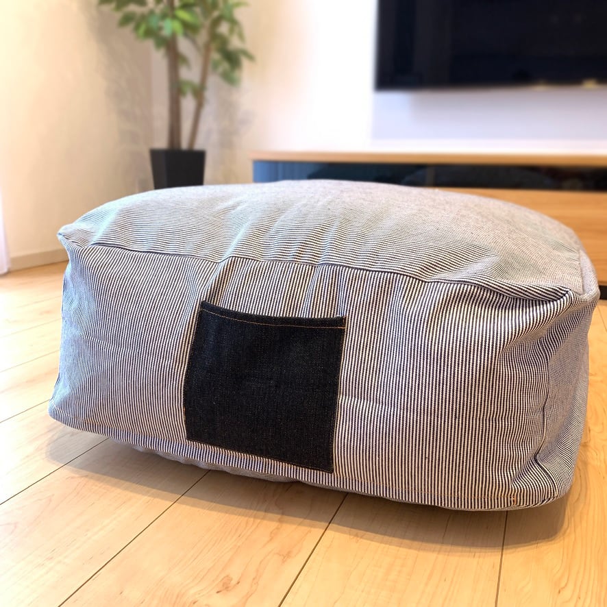 ストライプデニムのクッションになる布団収納袋 | グローバルガーデン