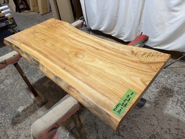 クス9772　楠　縮み杢　1520x620-550-650x50mm　一枚板無垢材 ダイニングテーブル 　ローテーブル　センターテーブル　天板　樟　くすのき
