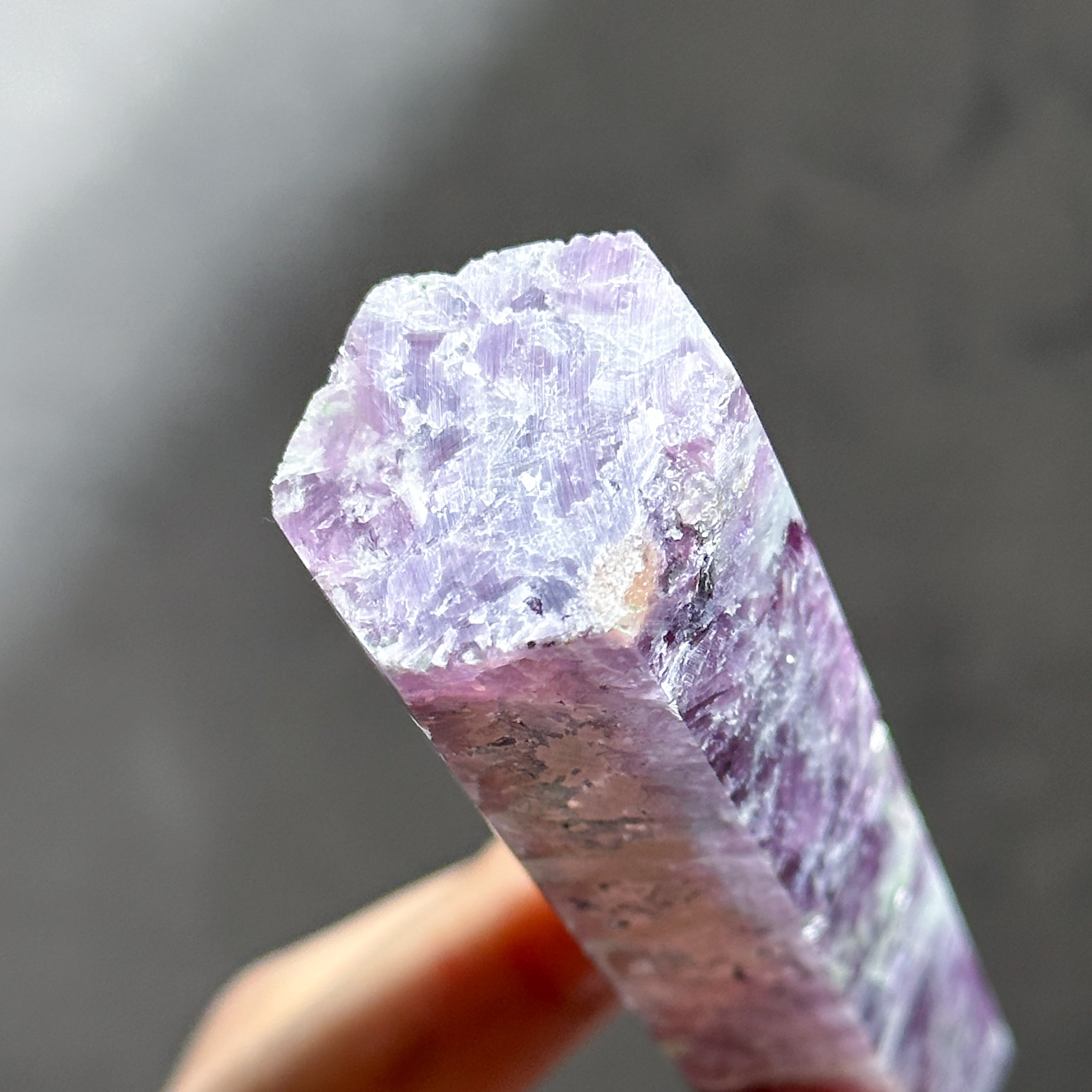 レピドライト タワー型74◇Lepidolite◇天然石・鉱物・パワーストーン