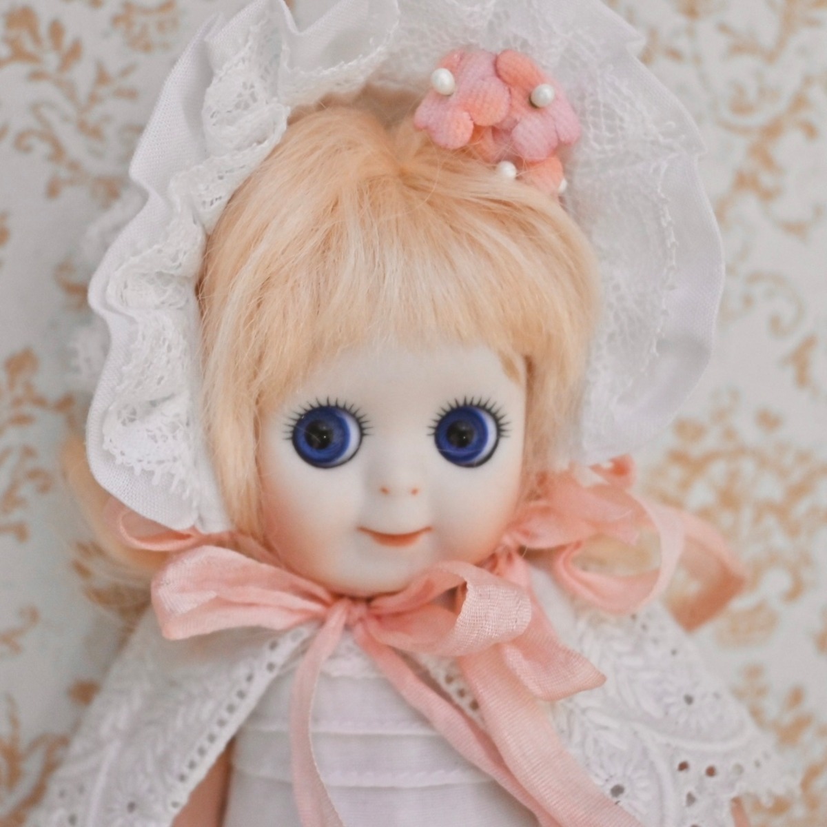 完成ドール】グーグリー/ビスクヘッドコンポボディー/グラスアイ/15cm 