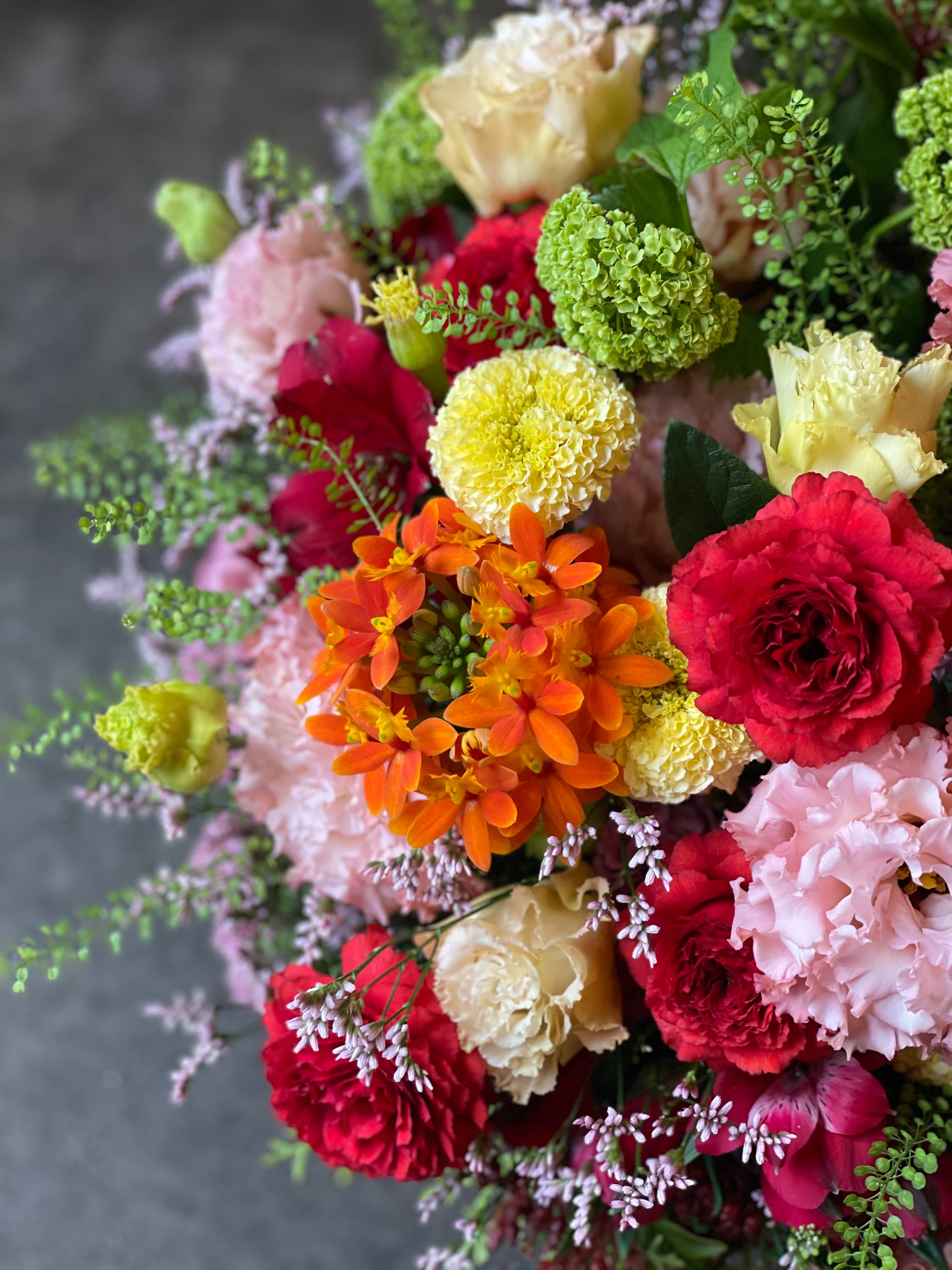 2026 Mother's Day Flower Gift【花束 or アレンジメント：L】 | 花や