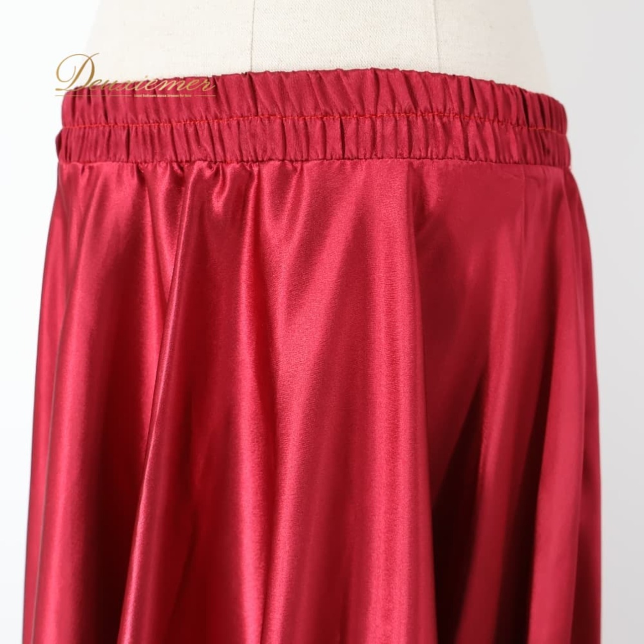 ベリーダンス オリエンタル 衣装 スカート レッド系 無地 シンプル 練習 レッスン 赤 光沢 アーム アーム飾り 腕飾り 鮮やか 上品 スリット ダンス衣装 イベント ステージ おしゃれ