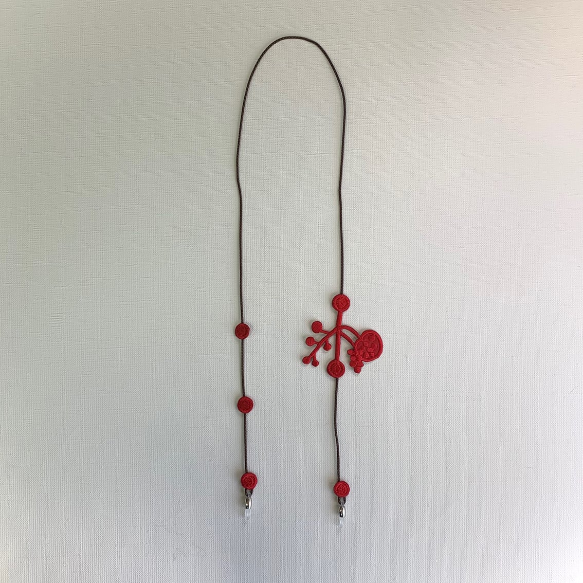 セラ デ カブラル産 ✦スモーキーレムリアン✦ マクラメ革紐ペンダント 刺繍メガネ紐 ga.la (m-036）5色 | ga.la_accessory