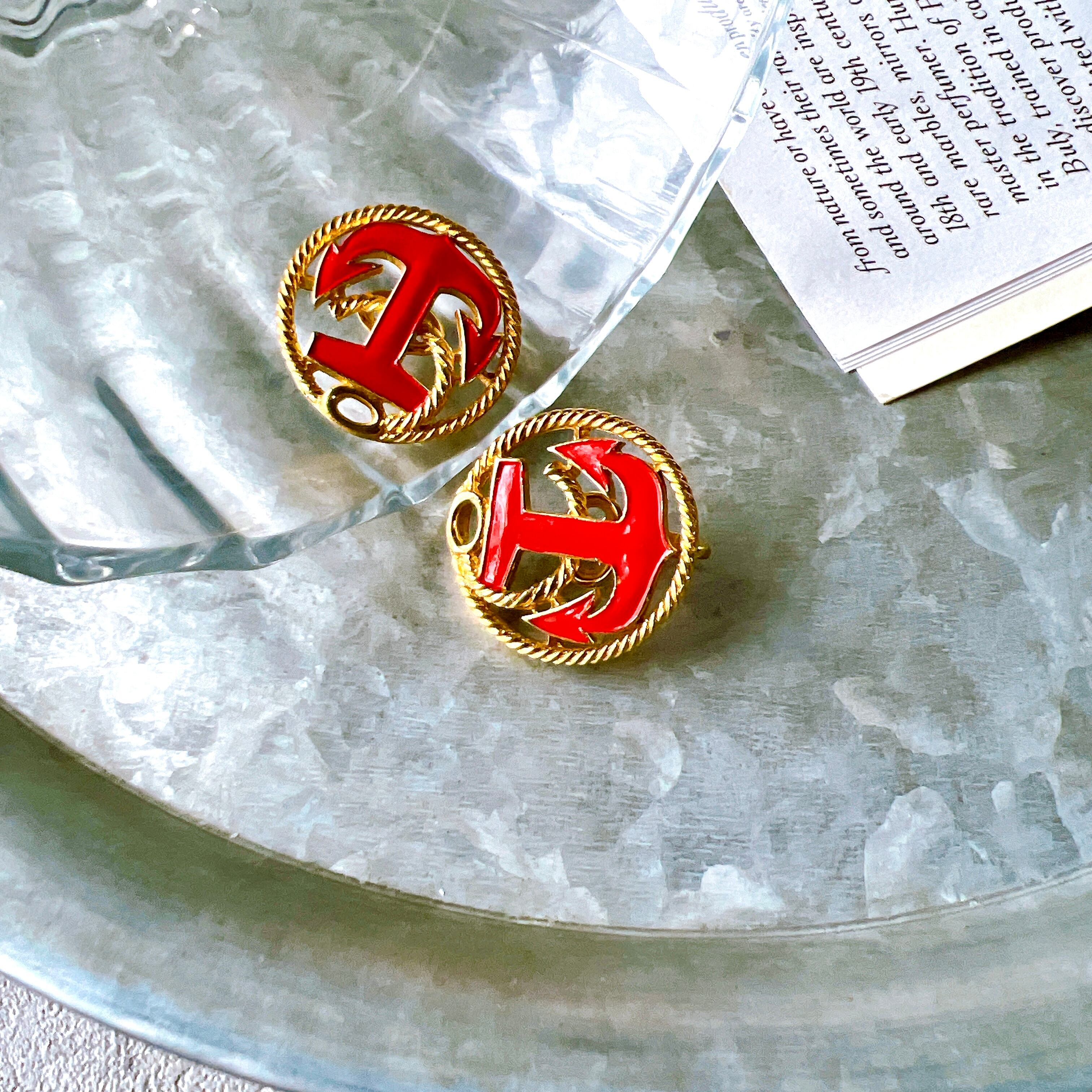 YT43-【 TRIFARI 】トリファリ・ヴィンテージイリング 1960s Gold Tone