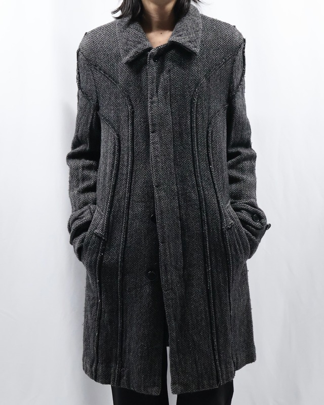 【COMME des GARCONS HOMME PLUS】Inside-out detail tweed coat