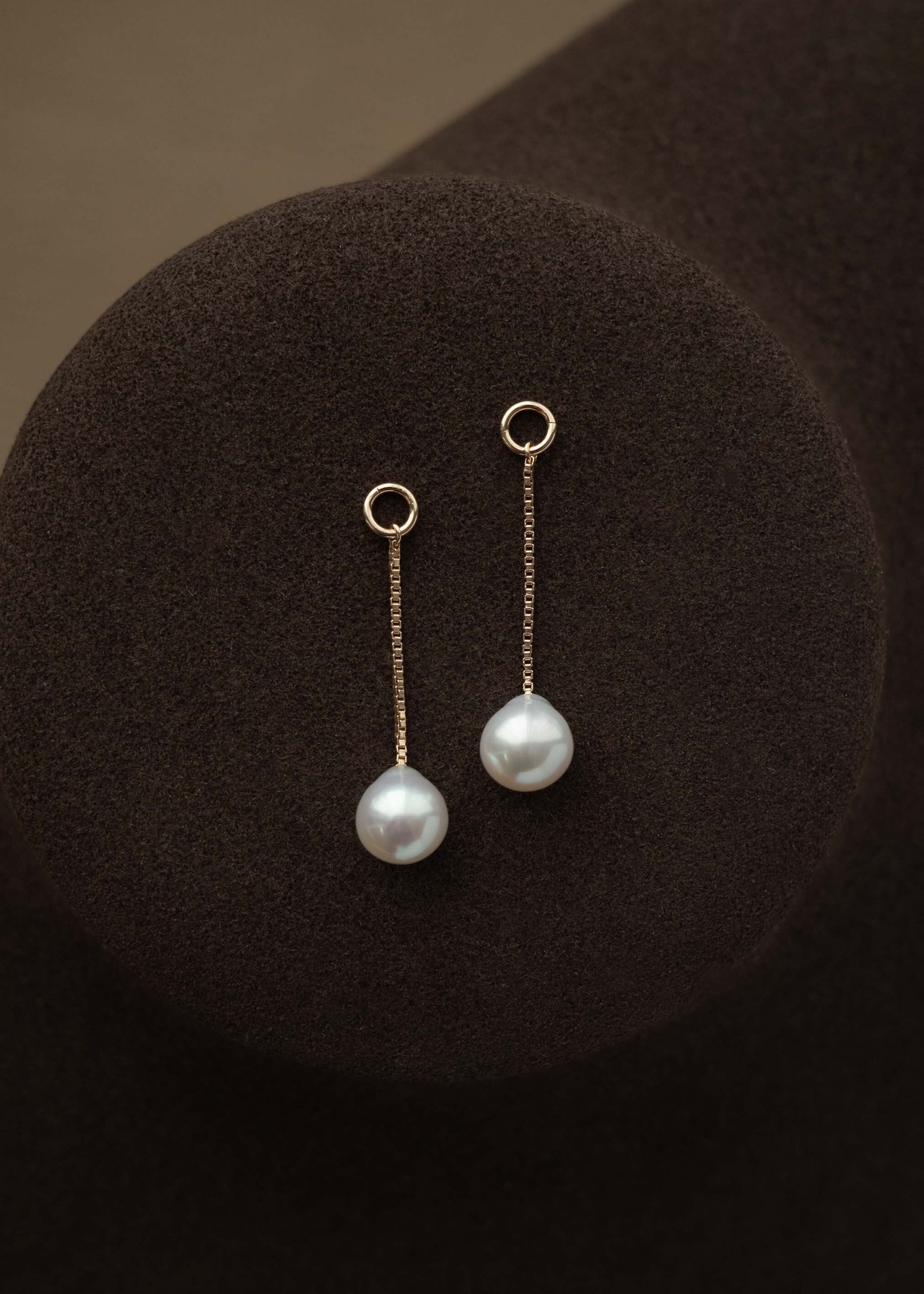 Charm -Peak Drop Long- White