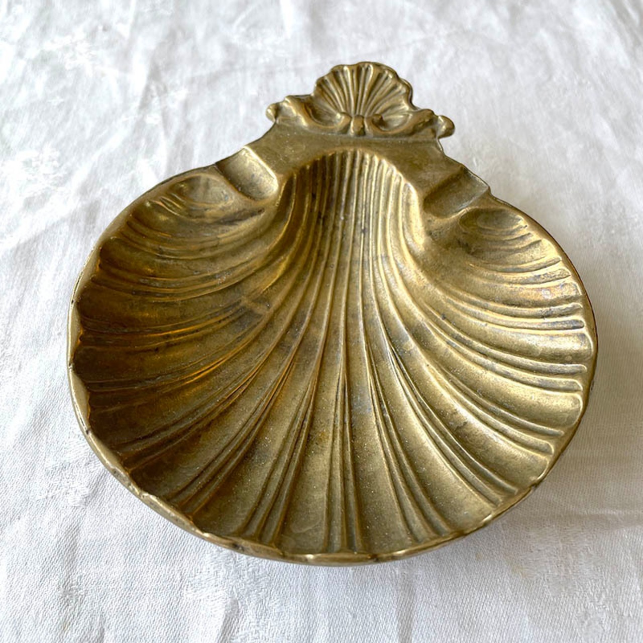 シェルトレー　真鍮製　小物入れ　石鹸入れ　ソープトレー　アクセサリートレー　灰皿 19ota19-2-2