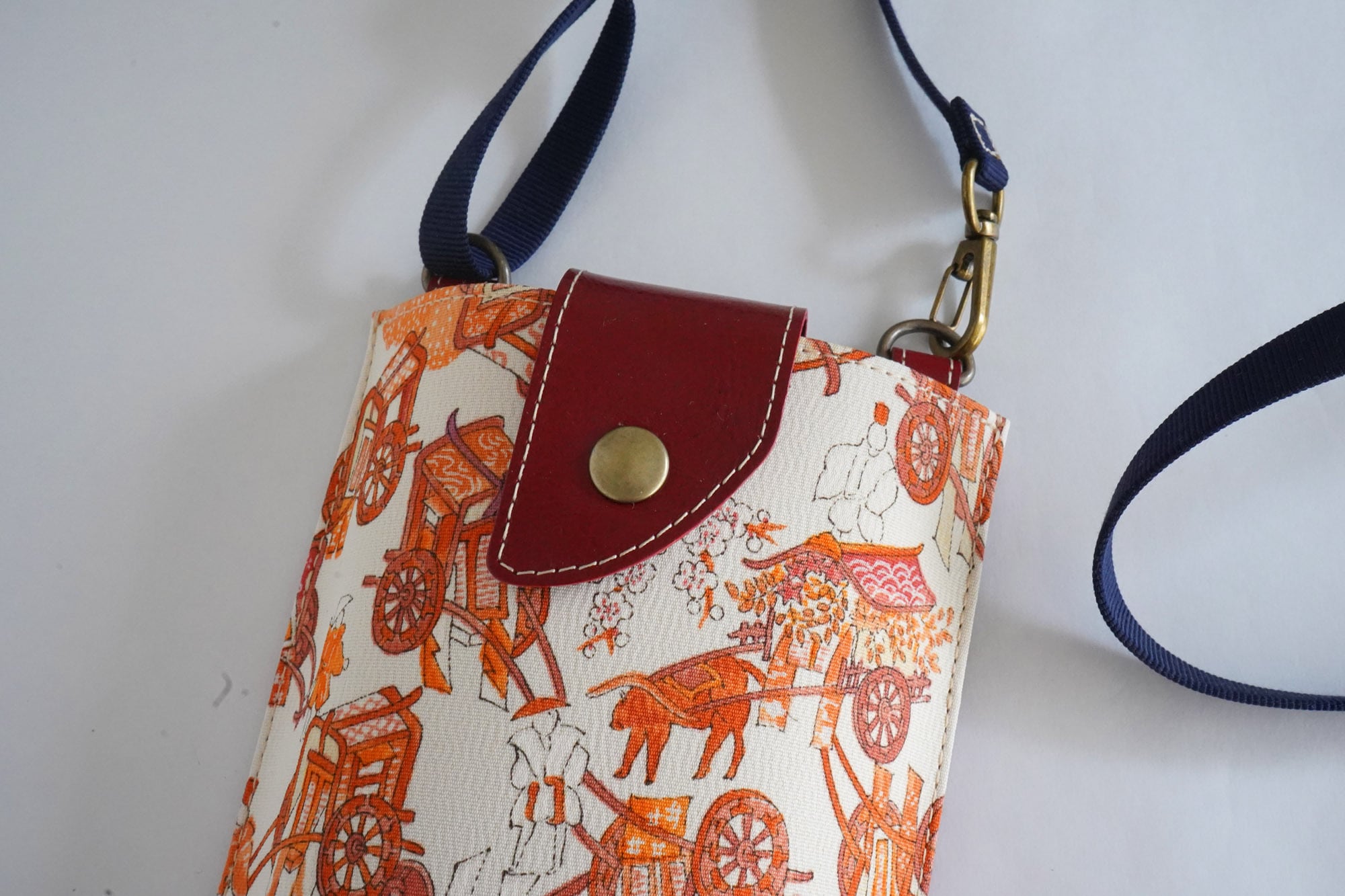 スマホショルダー【トラッド】 NO.219 | ZIZZ：着物と革でつくるバッグ