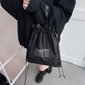 【受注予約：4月下旬入荷予定】logo nylon bag/black